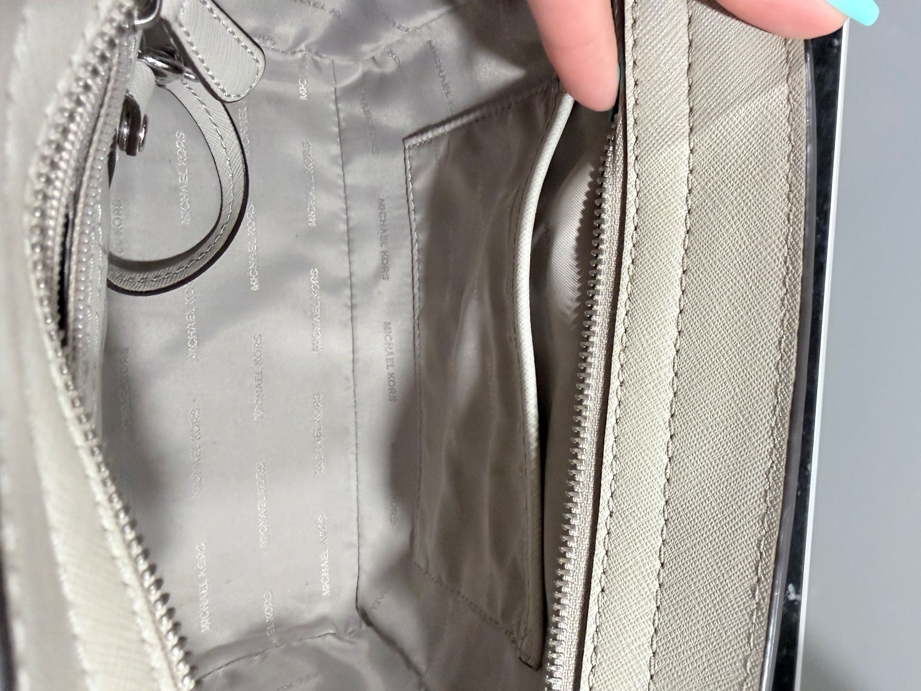 Michael Kors Borse da donna: Michael Kors Handtasche – Usato da Zuchwil venduto da ela0110 3
