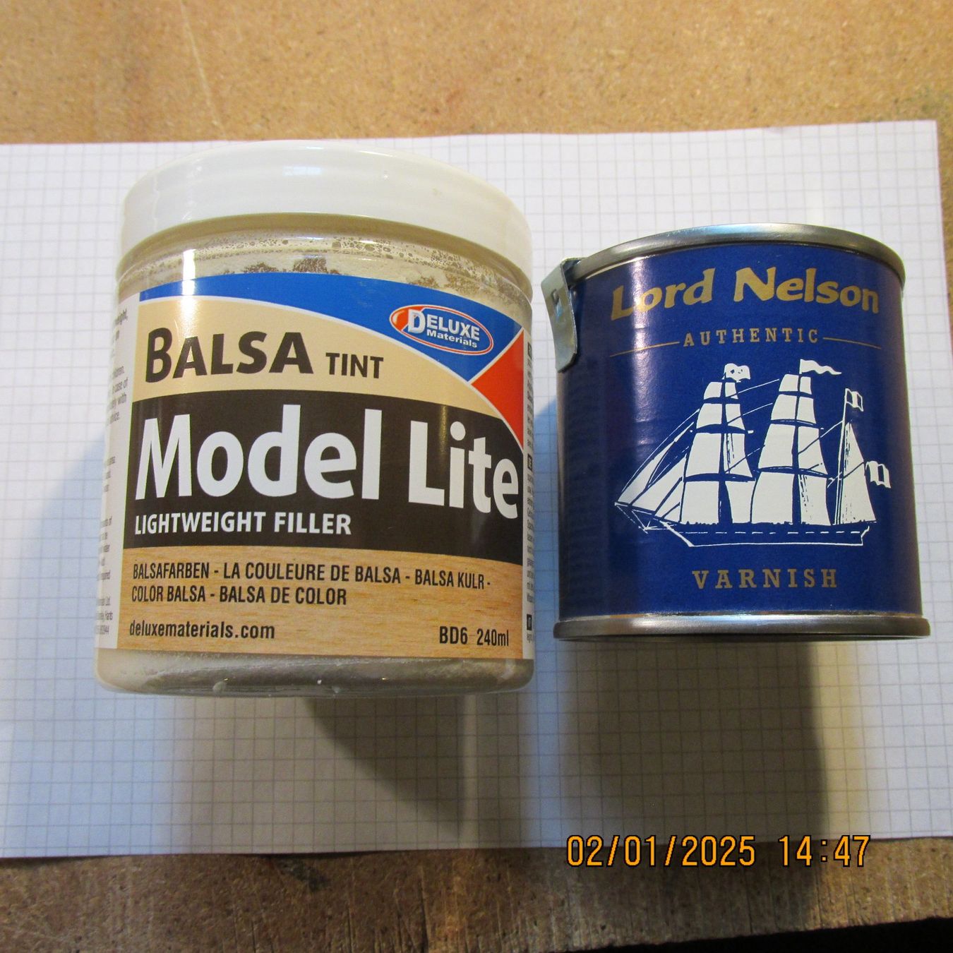 Kit di modellismo & Modellini statici: Lack und Füllmaterial – Nuovo e nell'imballaggio originale da Galgenen venduto da Forflowers
