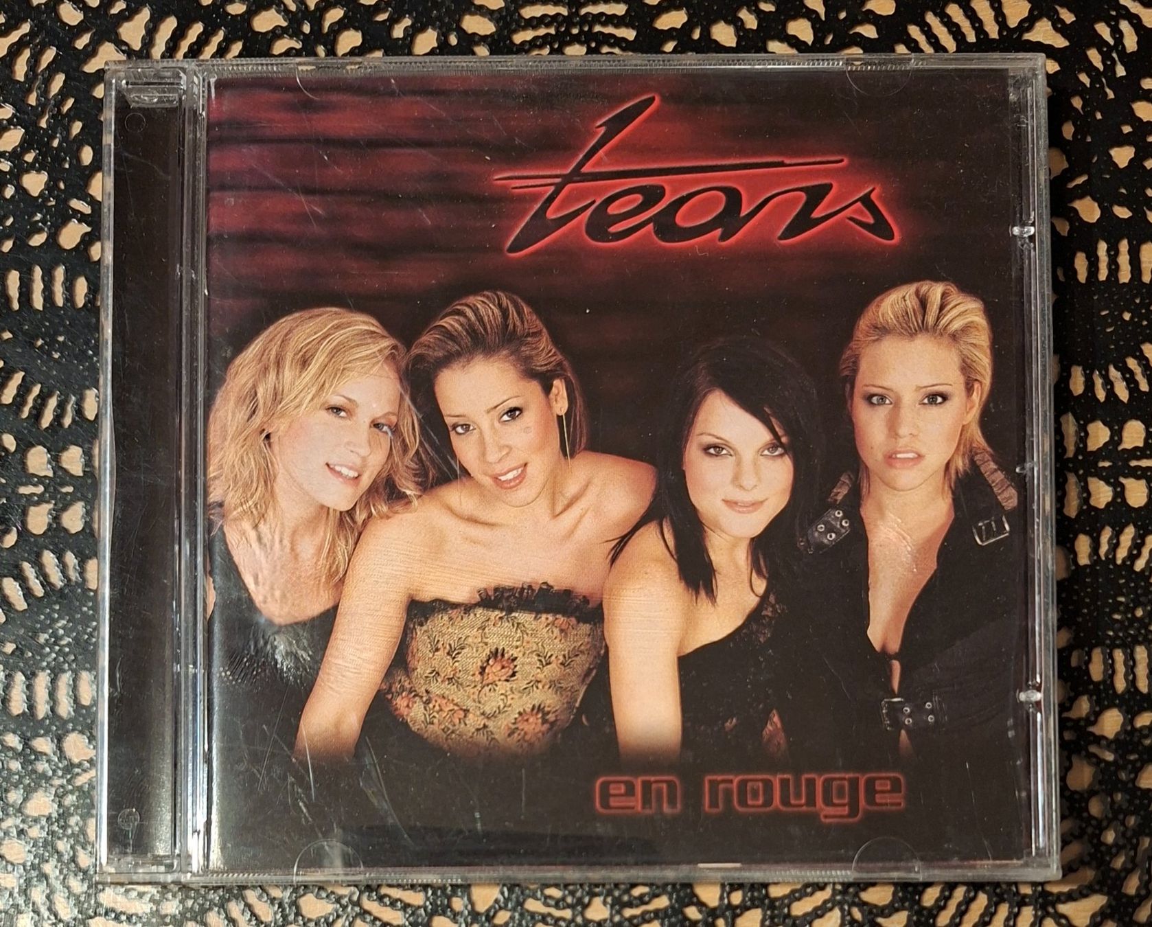 CDs: Tears - En Rouge, CH Pop CD Album 2002 – Gebraucht aus Schönenberg TG von breiti12