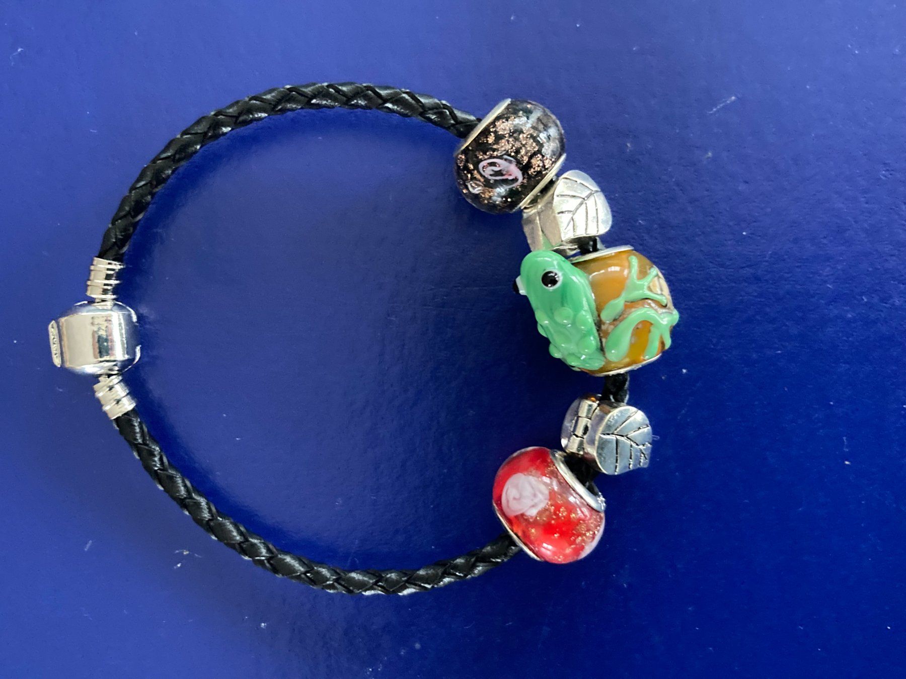 Bracciali & Braccialetti: Modeschmuck  Arm-Kette Bracelet mit 3 Beads + 2 Stopper – Nuovo (secondo la descrizione) da Subingen venduto da ArtBead