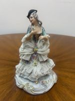 Porzellanspitzen-Figur Rokoko Stil Capodimonte ca. um 1900