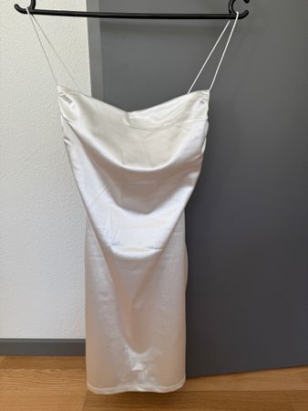 Satin Kleid