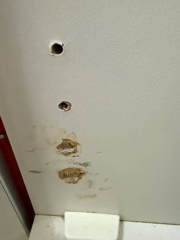 Interio Armadi: Interio Kleiderschrank System Spiegel & Weiss 356cm Modular – Usato da Hüttikon venduto da Mellie422 3