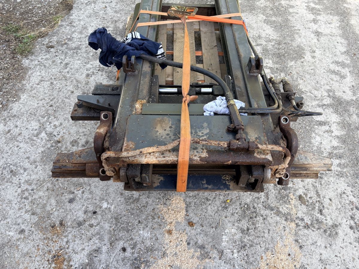 Still Carrelli elevatori e a forche: Still Staplermast – Usato da Subingen venduto da Futaba 1