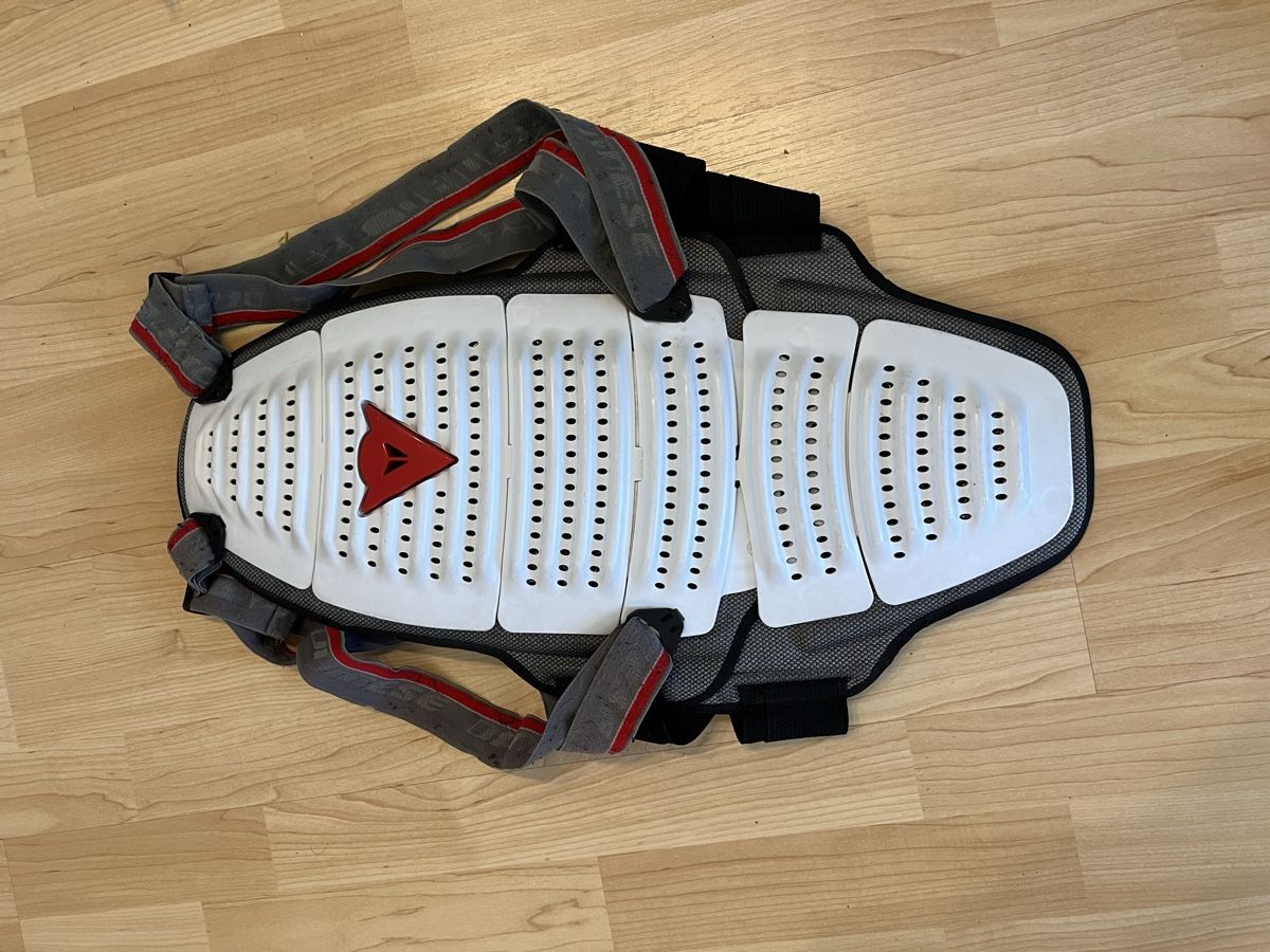 Dainese Protezioni & Imbottiture: Dainese Rückenprotektor – Usato da Richterswil venduto da Herakles90