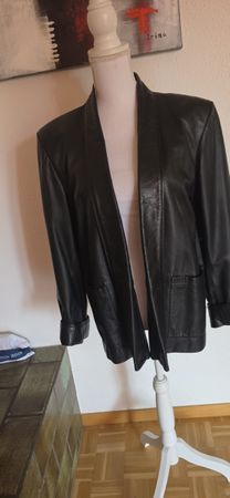 Damen Lederjacke schwarz Grösse M guter Zustand