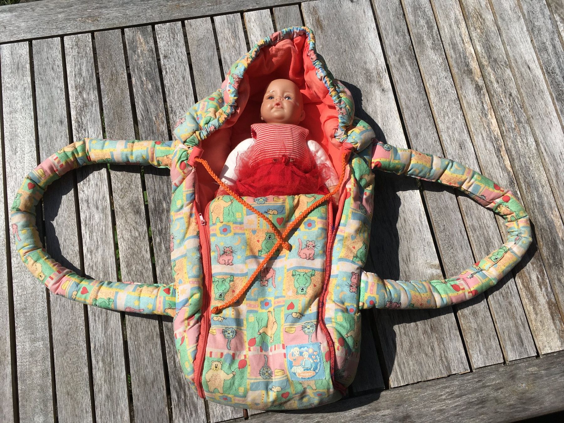Puppen: Puppe mit passender Tragtasche und Bauchtrage – Gebraucht aus Zürich von Anatas1 3