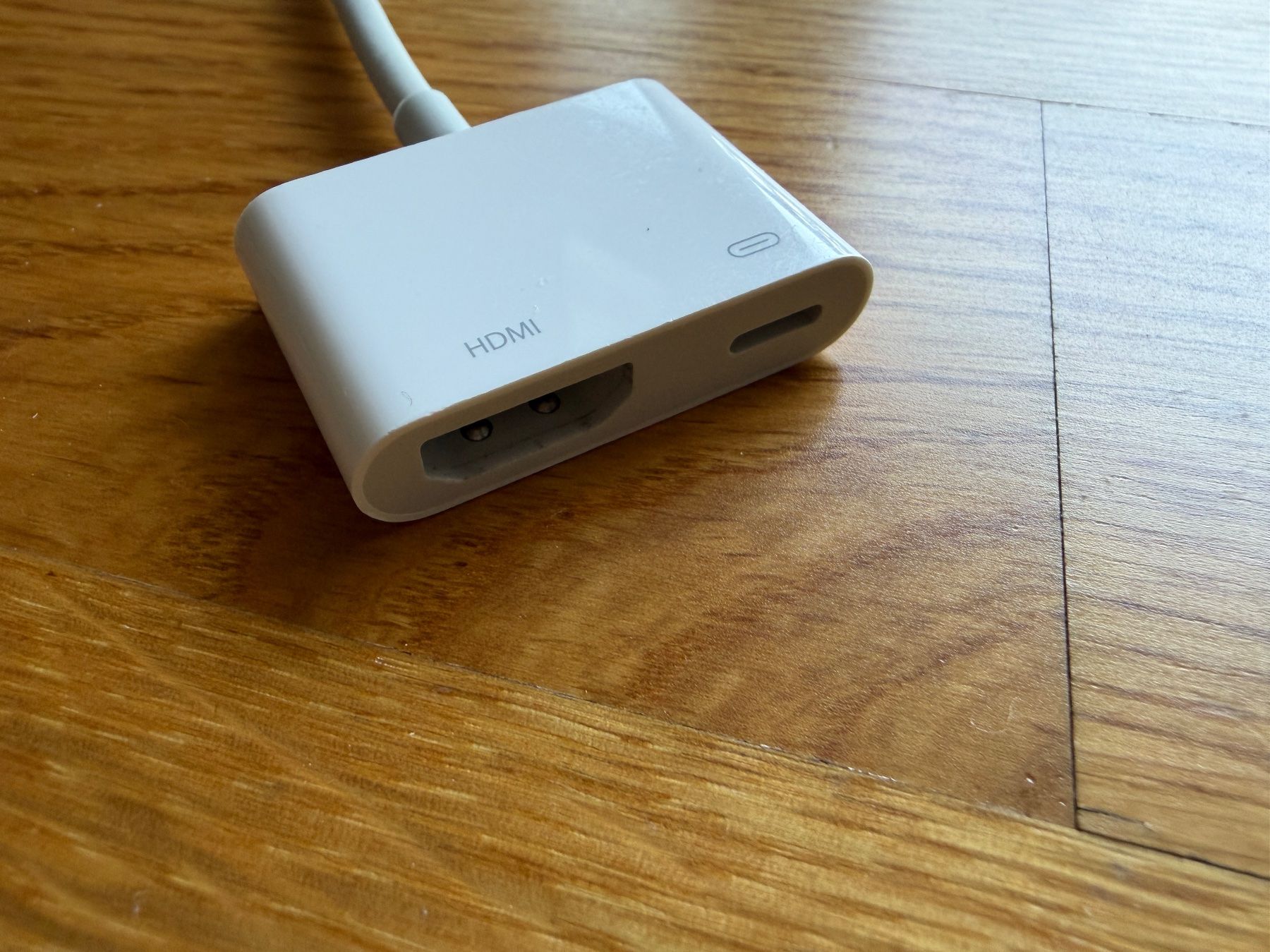 Apple Laufwerke & Adapter: Original Apple Bildschirm-Adapter Lightning zu HDMI – Gebraucht aus Basel von durelm