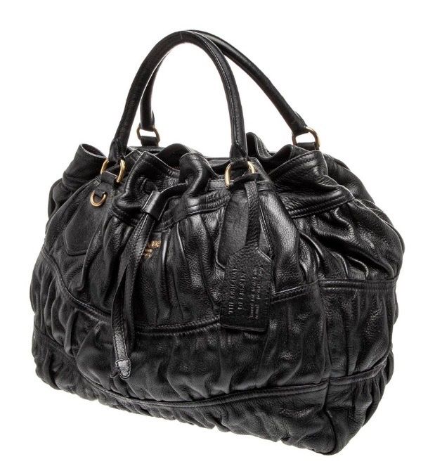Prada Taschen für Damen: Prada Nero Leather Bag – Gebraucht aus Kilchberg ZH von ann_8pwh 1