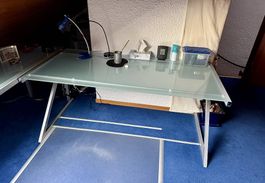 Tables-bureaux en verre et métal