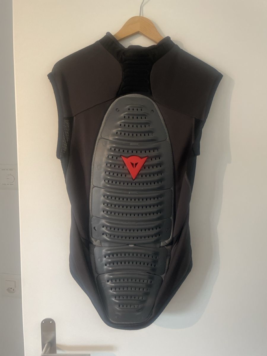 Dainese Schutz & Schoner: Rückenprotector – Gebraucht aus Münsingen von ren_5mwr