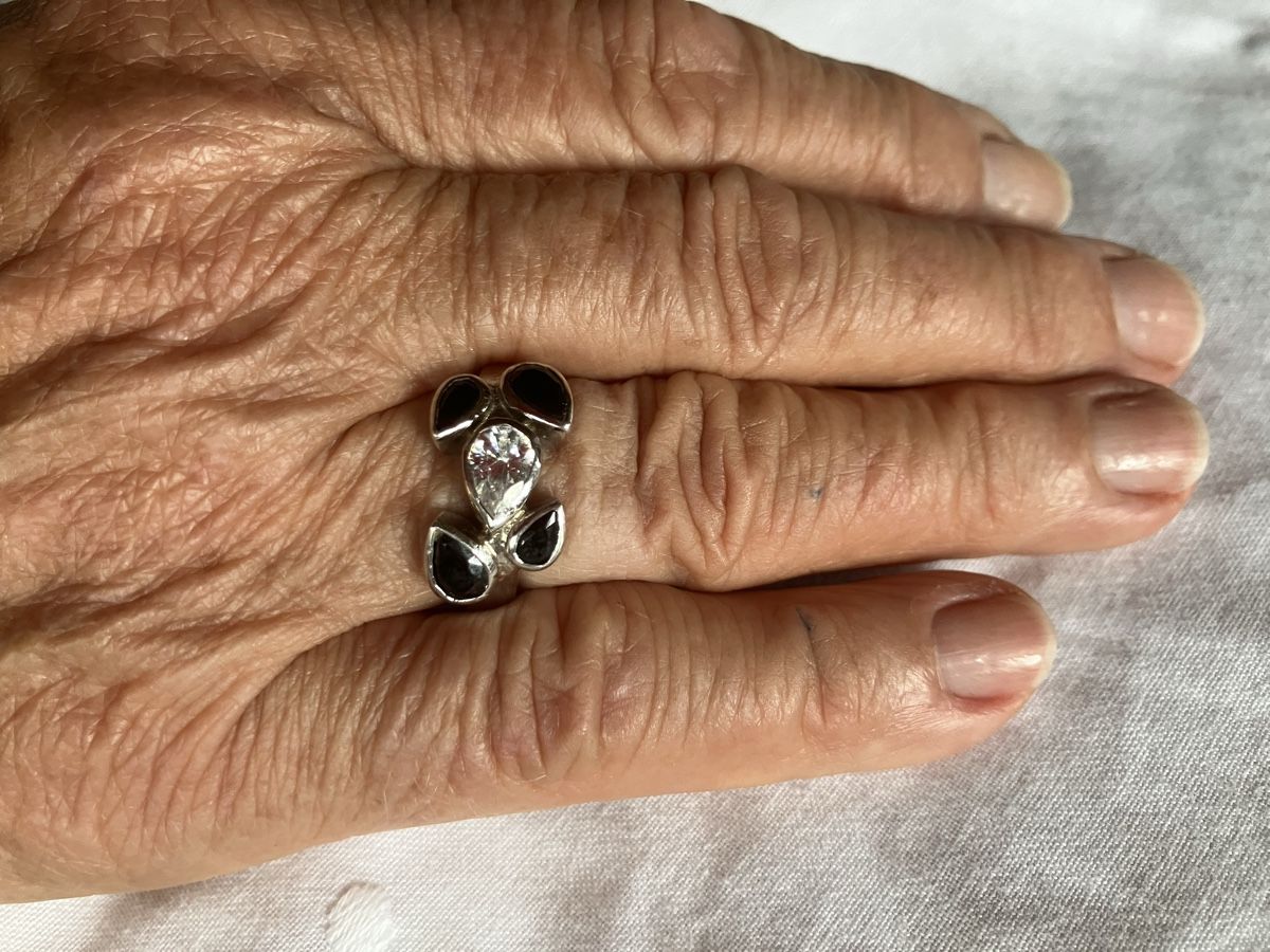 Ringe: Ring 925 mit Zirkonia – Gebraucht aus Bassersdorf von groovygremlin