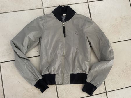 Leichte neuwertige Zumba Jacke Gr.XS