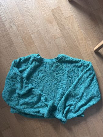 Billabong Sweatshirt (cropped)