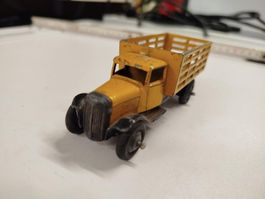 Dinky Toys (nr 11)
