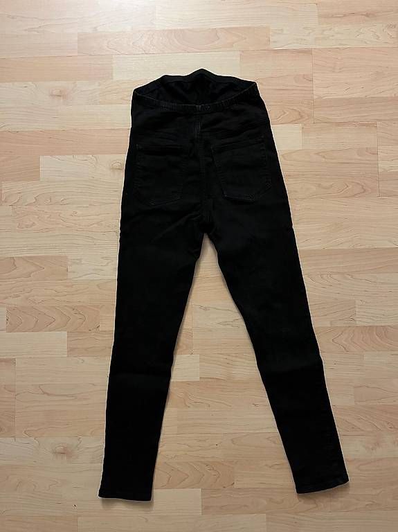 Jeans: Schwangerschaftsjeans Grösse S – D'occasion à Rotkreuz par antina01 1
