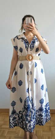 Jolie robe avec motifs 