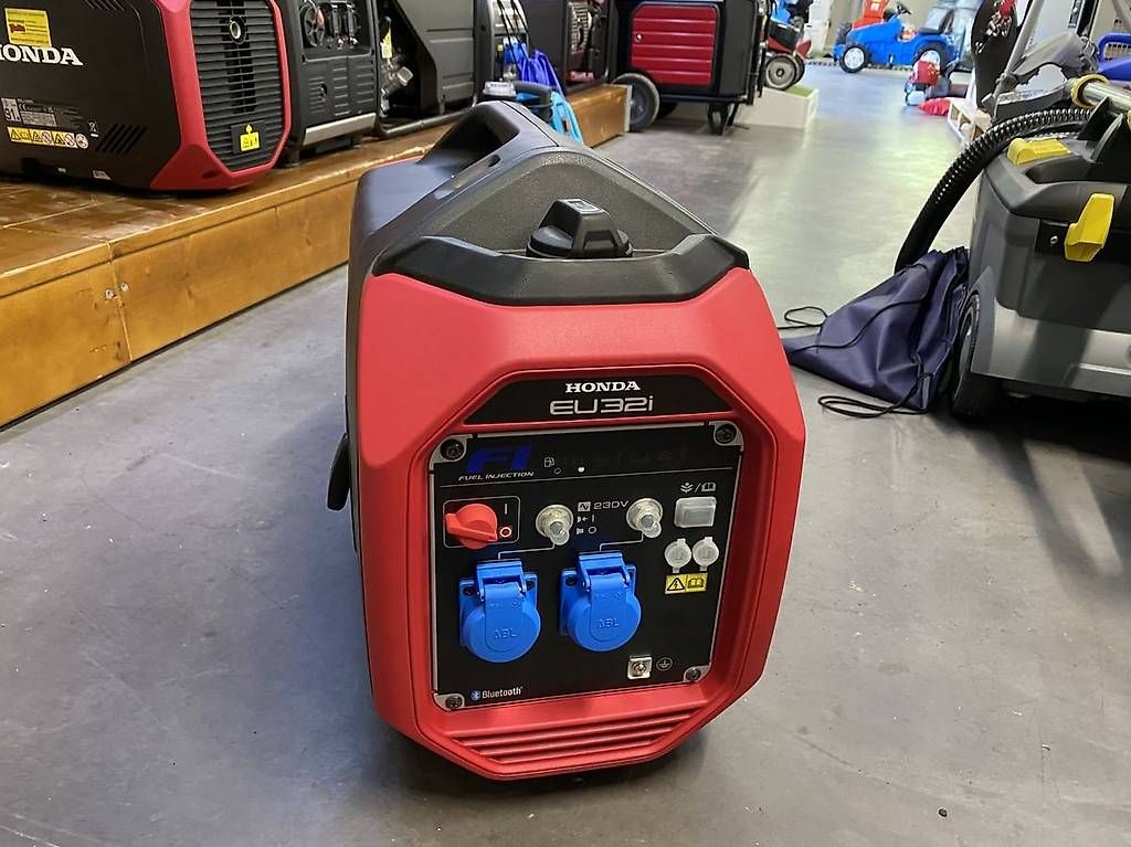 Generatori di corrente: Honda Stromgenerator EU32i – Usato da Niederuzwil venduto da Elfen1 4