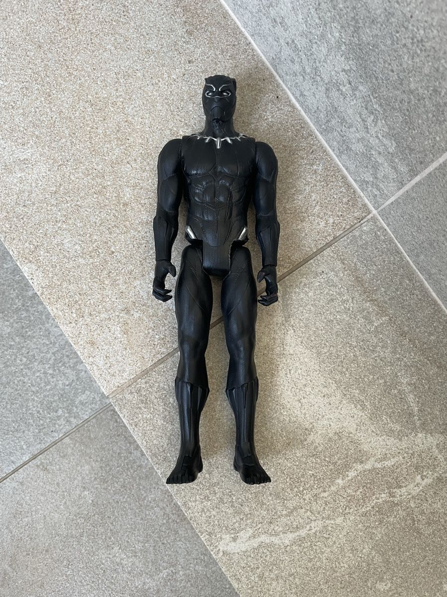 Black Panther Figuren: Black Panther Actionfigur, 28cm gross – Gebraucht aus St. Erhard von Cfreya