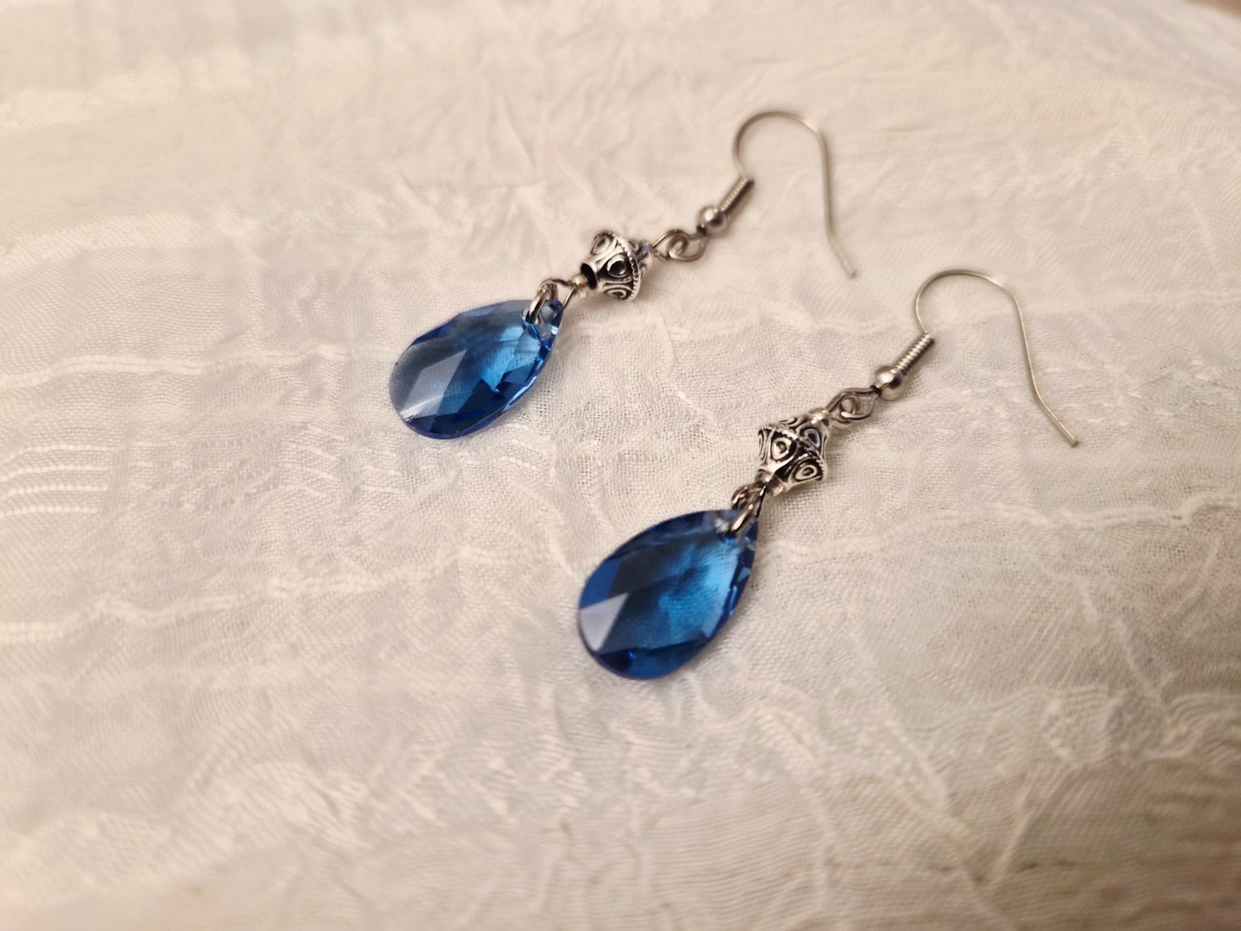 Orecchini pendenti & Orecchini a lobo: Ohrringe aus Glasperlen flach sapphire – Nuovo (secondo la descrizione) da Dietikon venduto da Eleda 1