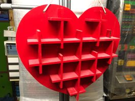 Rotes Herz Regal, Wandregal, Holz, Setzkasten originell