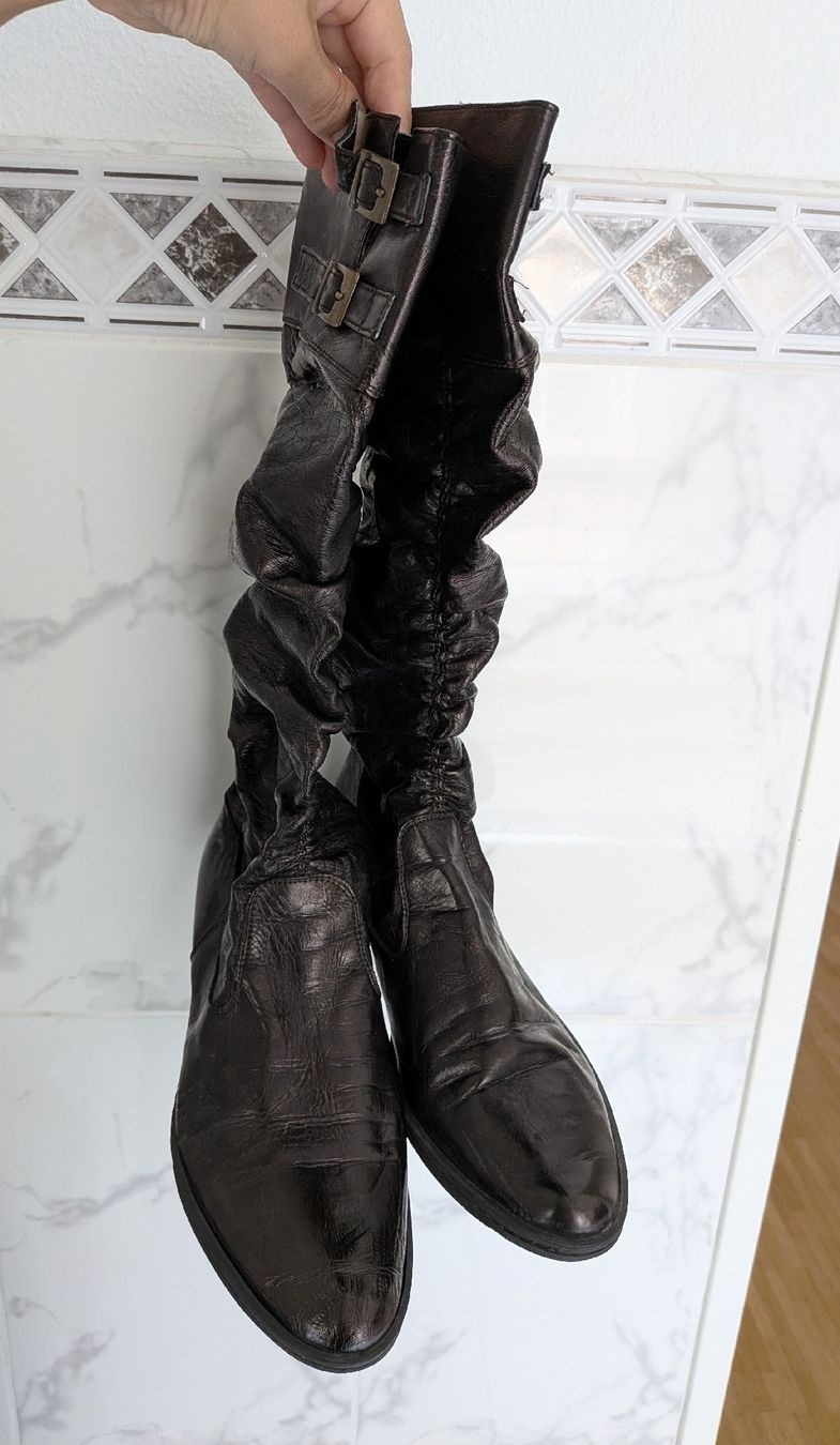 Scarpe da donna: Kupfer Lackstiefel Grösse 39 – Usato da Basel venduto da JJ.Elena 2