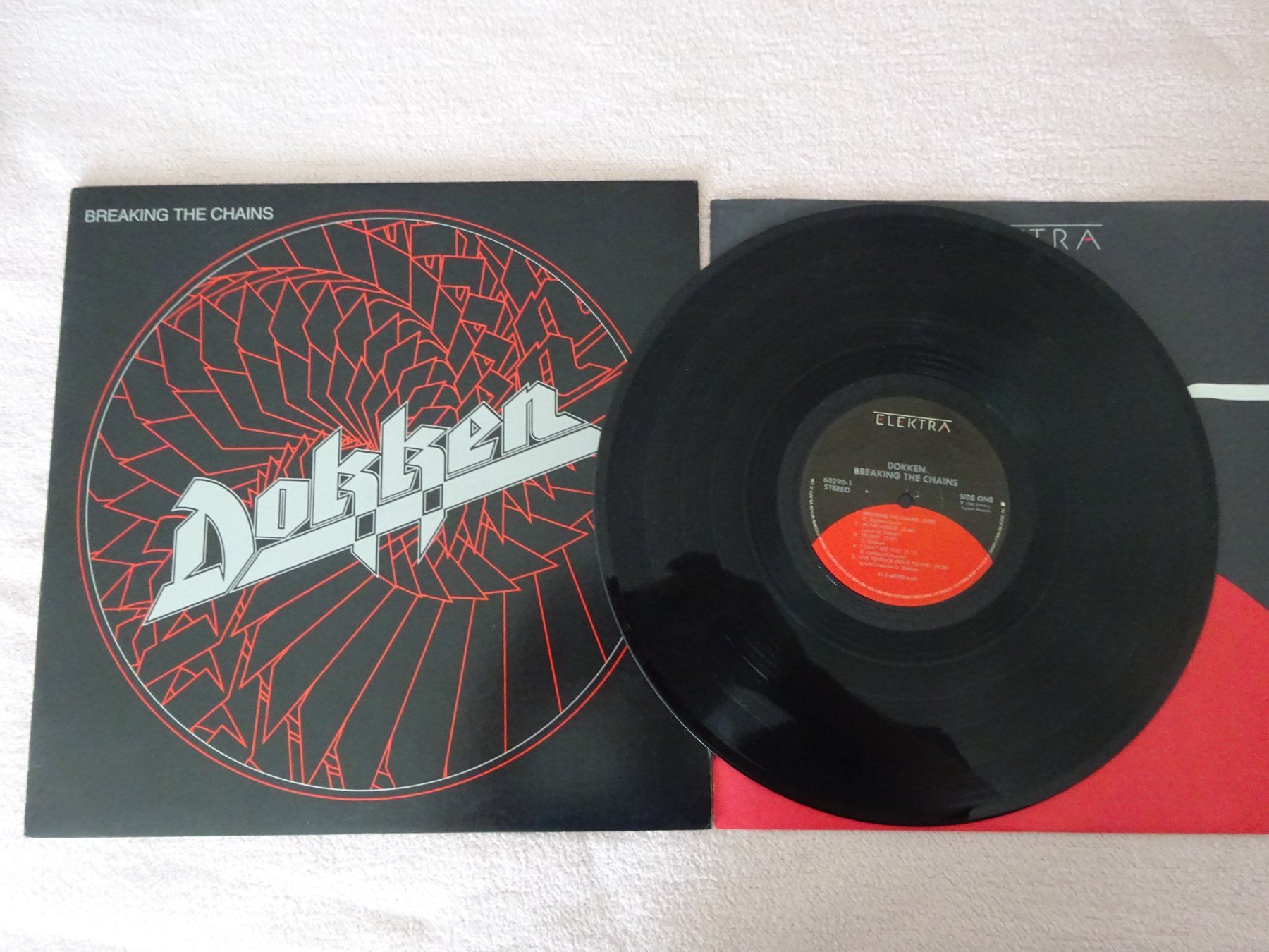 Schallplatten: DOKKEN ** BREAKING THE CHAINS ** EXCELLENT – Gebraucht aus Luzern von xrayspex99 1