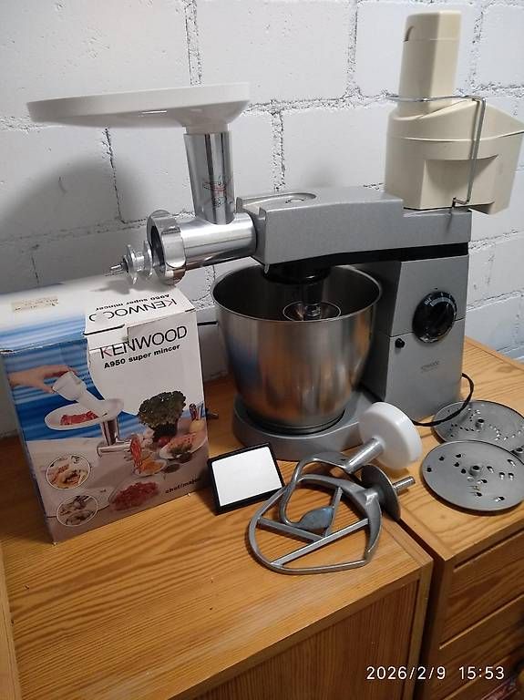 Elettrodomestici da cucina: Kenwood Küchenmaschine – Usato da Bergdietikon venduto da aar_wt95