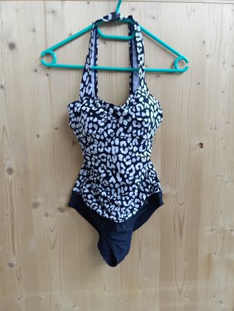 Badeanzug LASCANA Leopardenmuster Schwarz Weiss