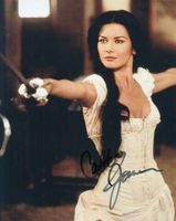 == ACHTUNG == Catherine Zeta Jones - orig. sign. Grossfoto !