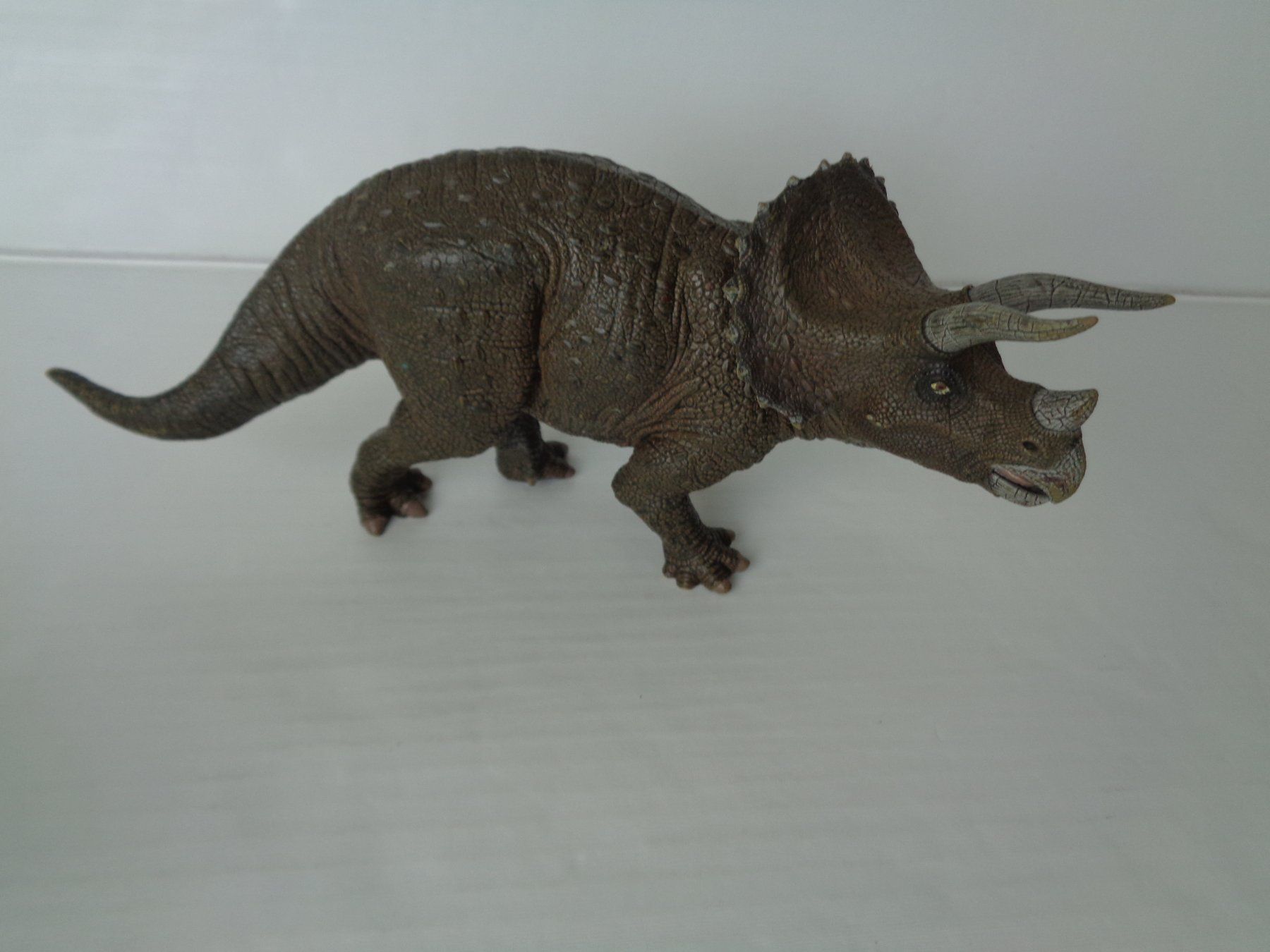 Spielzeuge: 7 grosse Tierfiguren – Gebraucht aus Chur von omonia 2