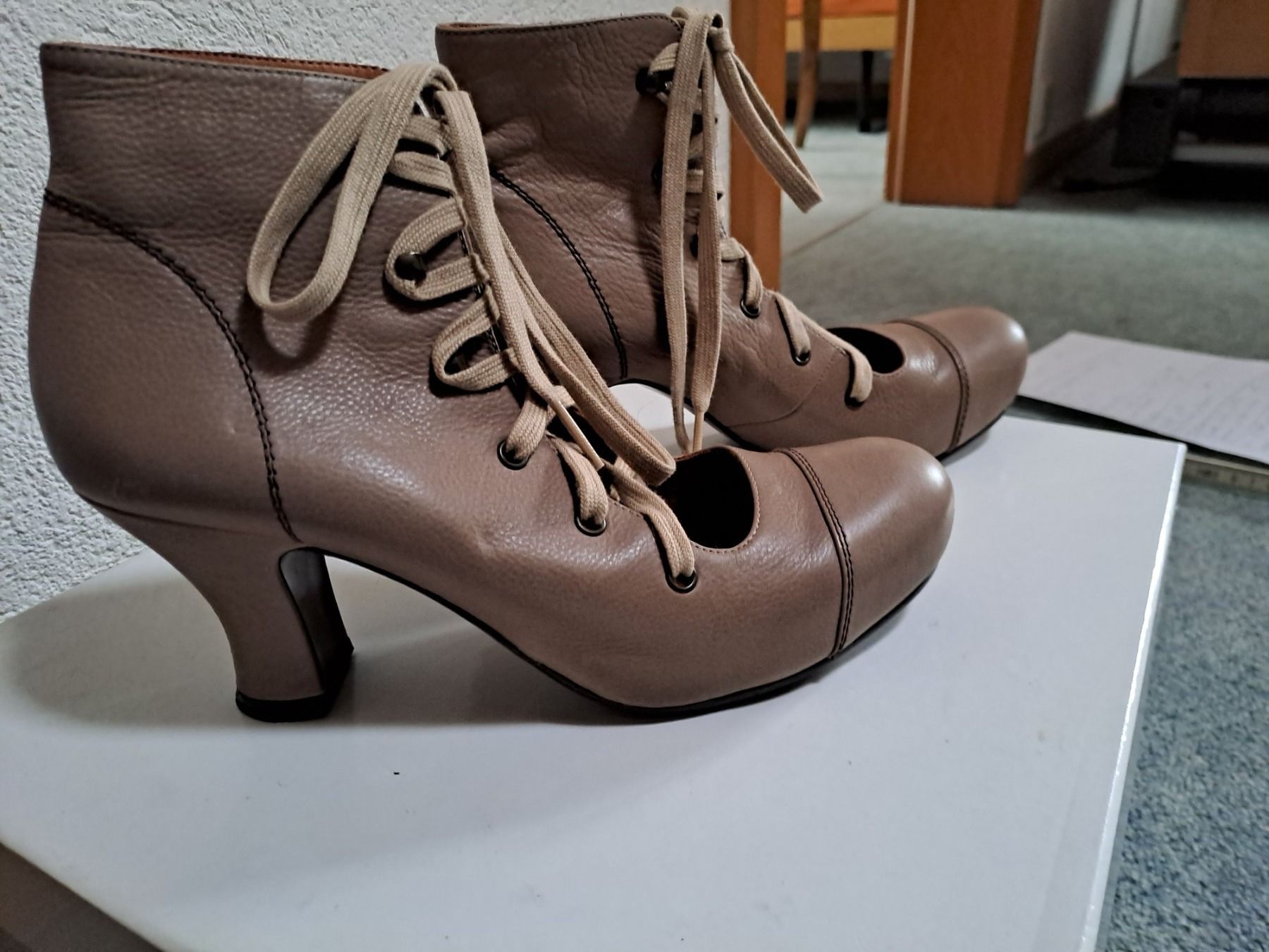 Chie Mihara Scarpe da donna: Pumps, Gr. 38,5, NP 479.--, Marke Chie mihara – Usato da Frauenfeld venduto da Andadaa 2