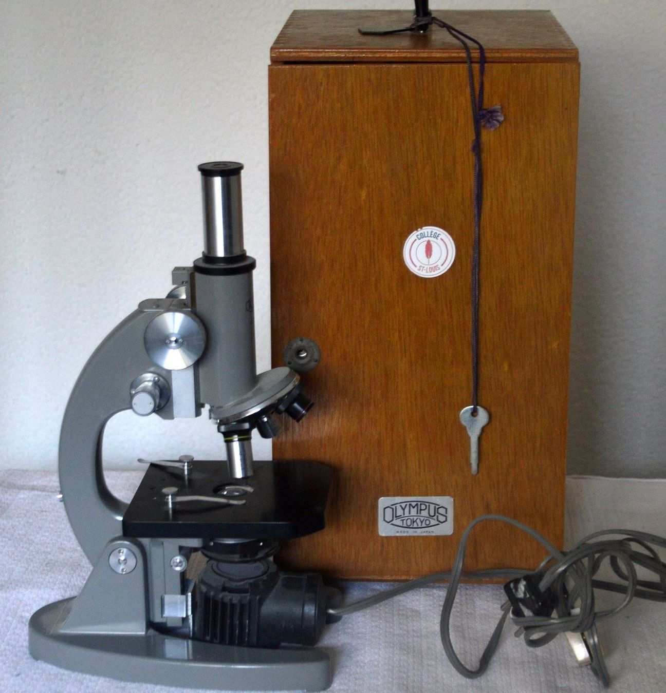 Olympus Microscopi: Olympus Tokyo Mikroskop / microscope – Usato da Collonges venduto da arashee