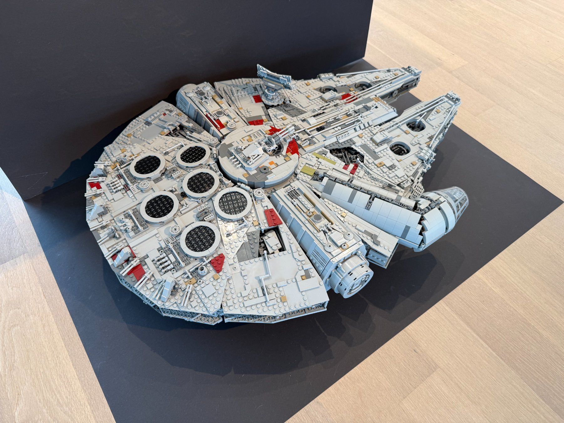 Lego Baukästen: 75192 LEGO Star Wars UCS Millennium Falcon – Gebraucht aus Muri AG von Lego-Collector 1