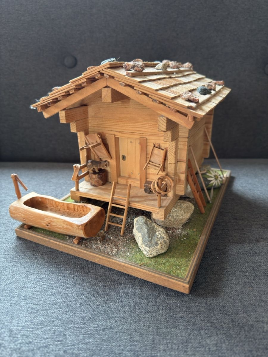 Tutte le decorazioni: Handgefertigter Deko Holzspeicher – Usato da Sarmenstorf venduto da Nathaliie_21