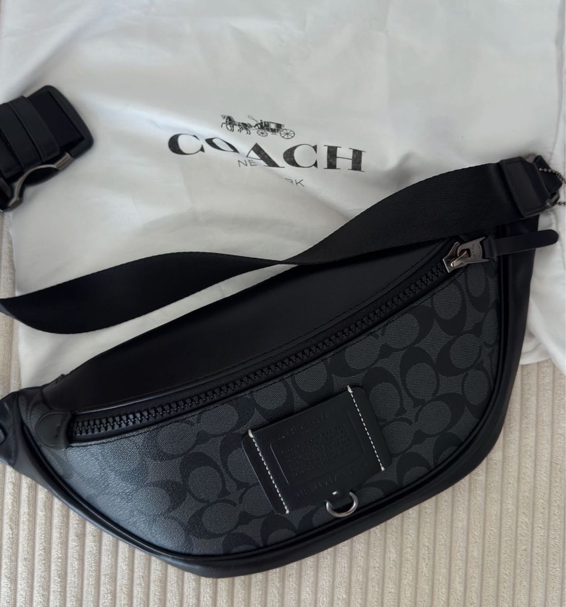 Coach Borse: ORIGINAL Coach Signature Belt Bag Men – Nuovo (secondo la descrizione) da Neuchâtel venduto da jul_r2nj