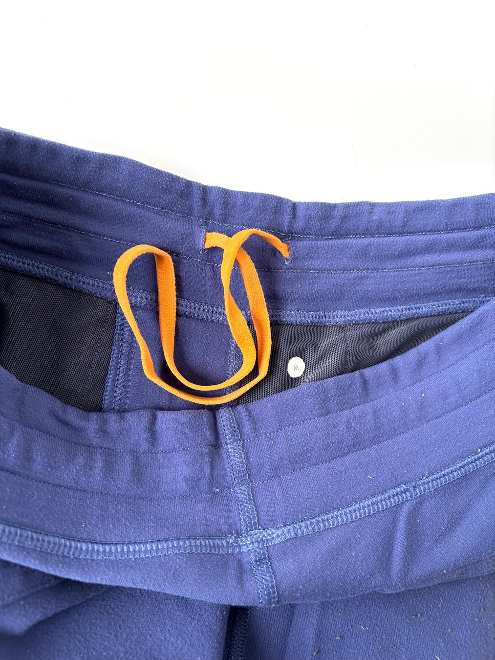 Lululemon Pantaloni: Lululemon Men Yoga Hose Grösse M – Usato da Bern venduto da lolapennt 3