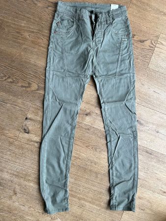 Hose, Gang //NEU// 24
