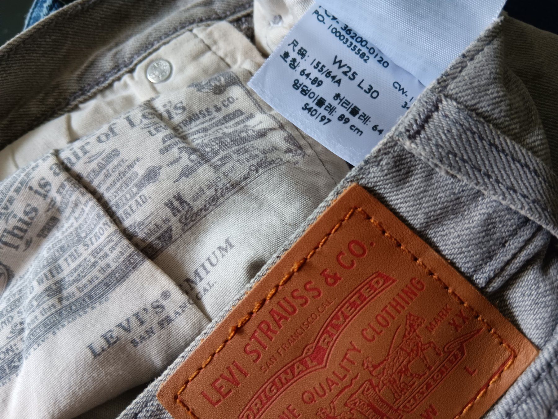 Levi's Jeans: LEVIS 501 Jeans   Taille / Grosse W25 L30 – Usato da Cossonay-ville venduto da Super-Price-Quality 9