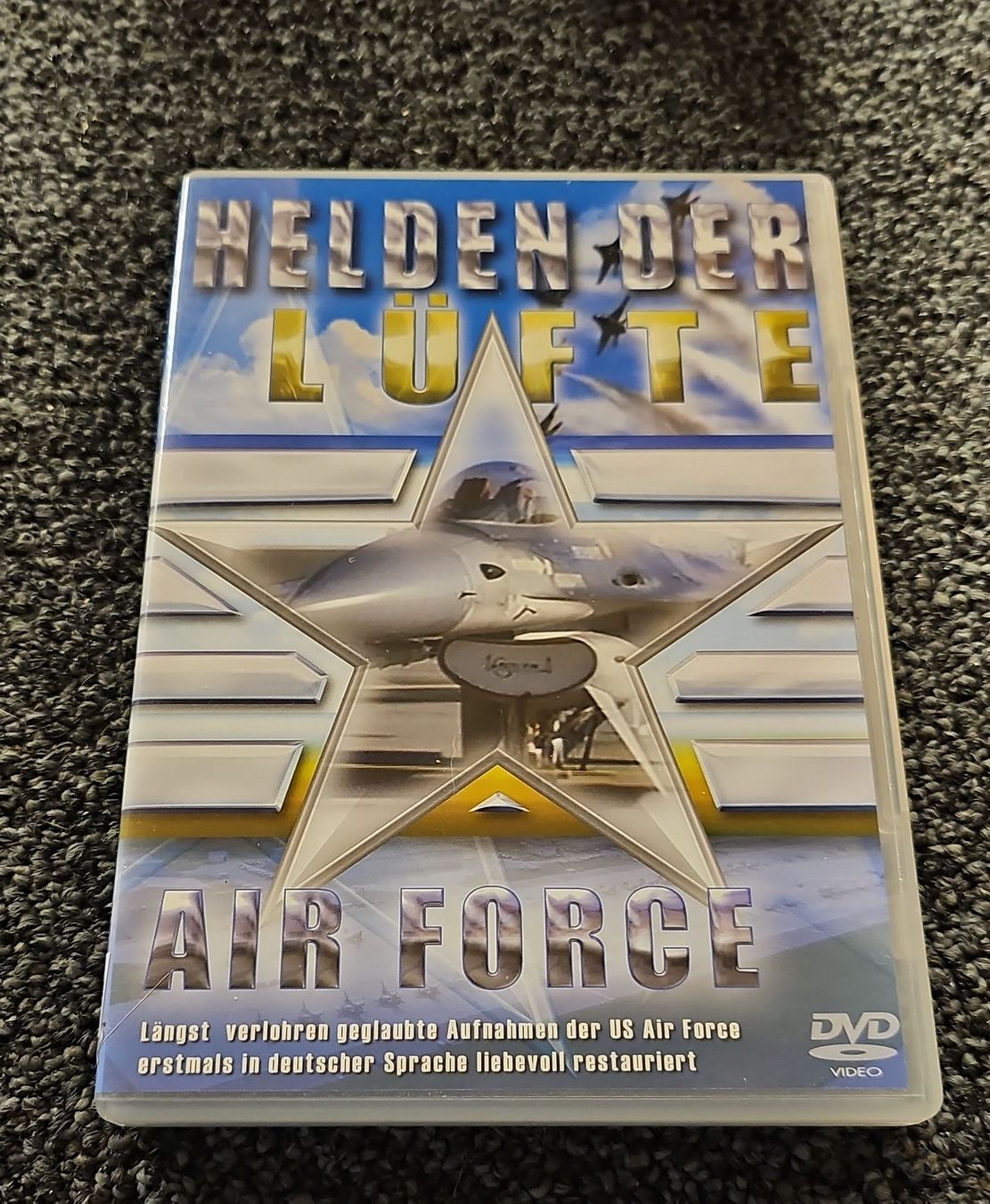 Tutti i DVDs: DVD: Helden der Lüfte - Air Force(17288) – Usato da Ruswil venduto da jan_bxl5