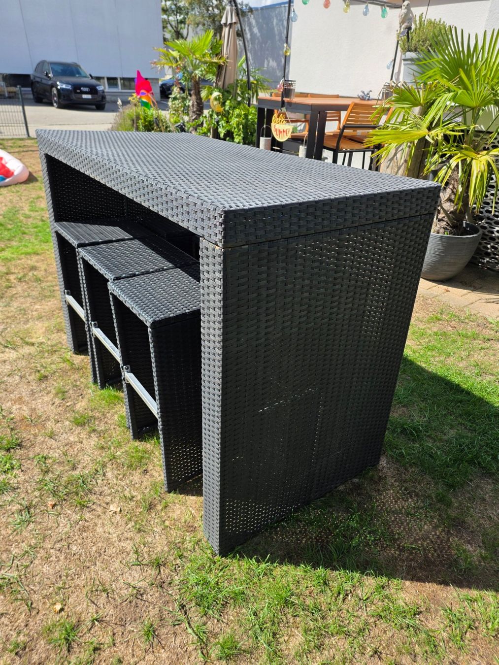 Ladenausstattungen & Messebau: Rattanbar mit 6 Hocker – Gebraucht aus Deitingen von Floeru1
