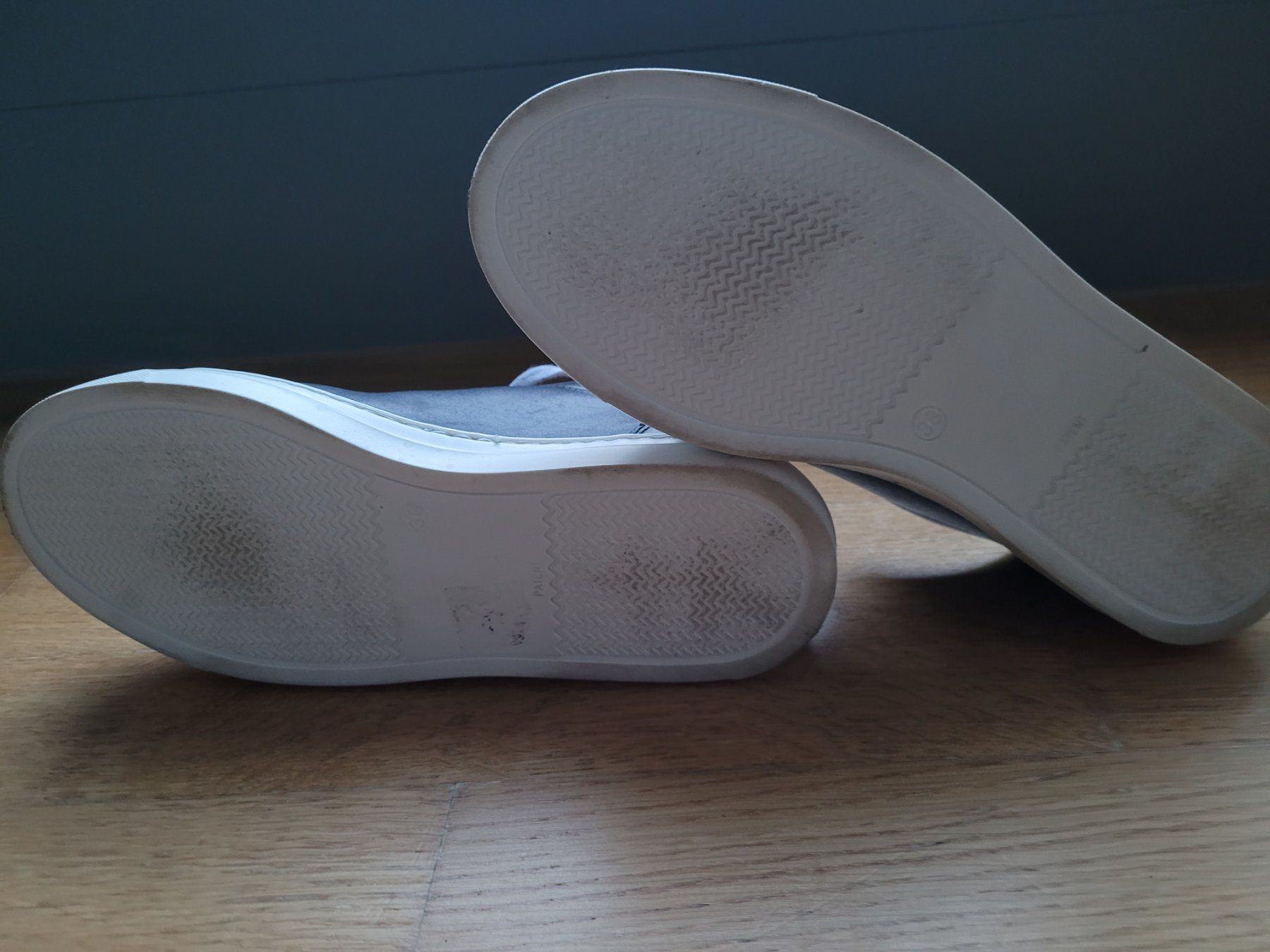 Scarpe da uomo: Sneakers gr. 38 – Usato da Winkel venduto da Madziacz 4