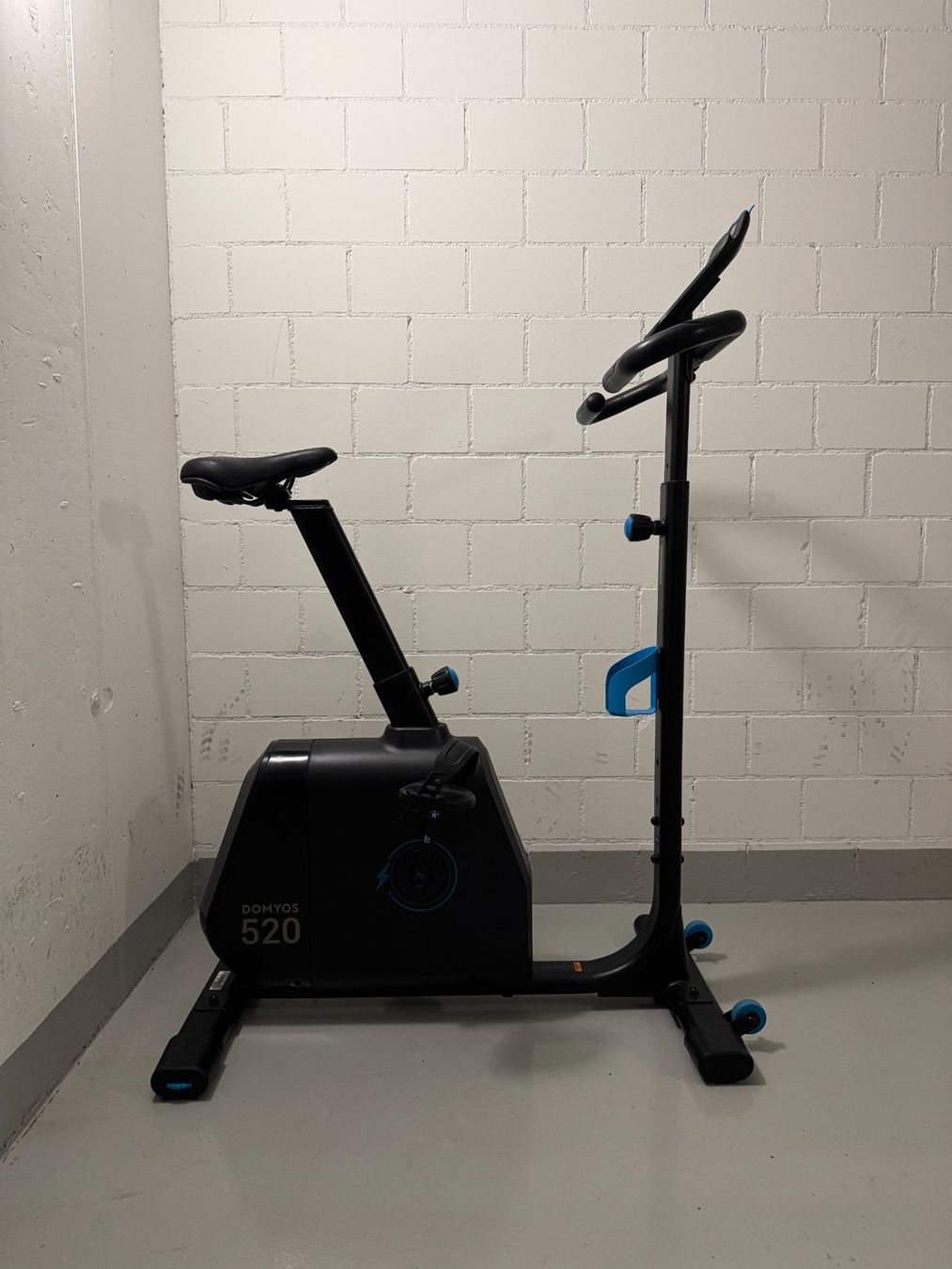 Hometrainer: Heimtrainer EB520 mit Eigenantrieb und connected – Usato da Duernten venduto da Skiffy
