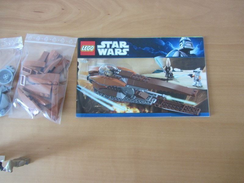 Lego Kit di costruzioni: LEGO Star Wars 7959 " Geonosian Starfighter " – Usato da Kreuzlingen venduto da Han-Solo-68