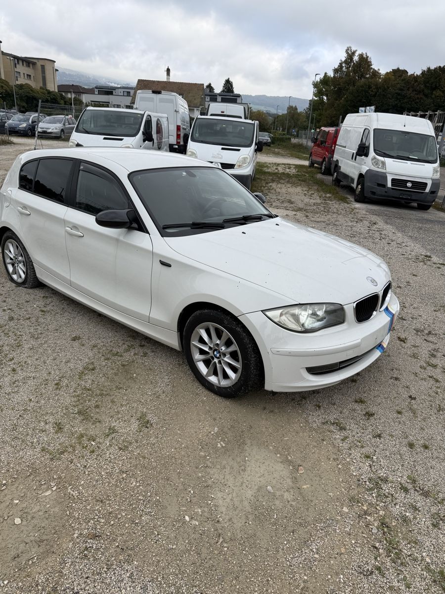 BMW Automobili: BMW 118d  – Difettoso da St-Aubin-Sauges venduto da sho_z9vr 9