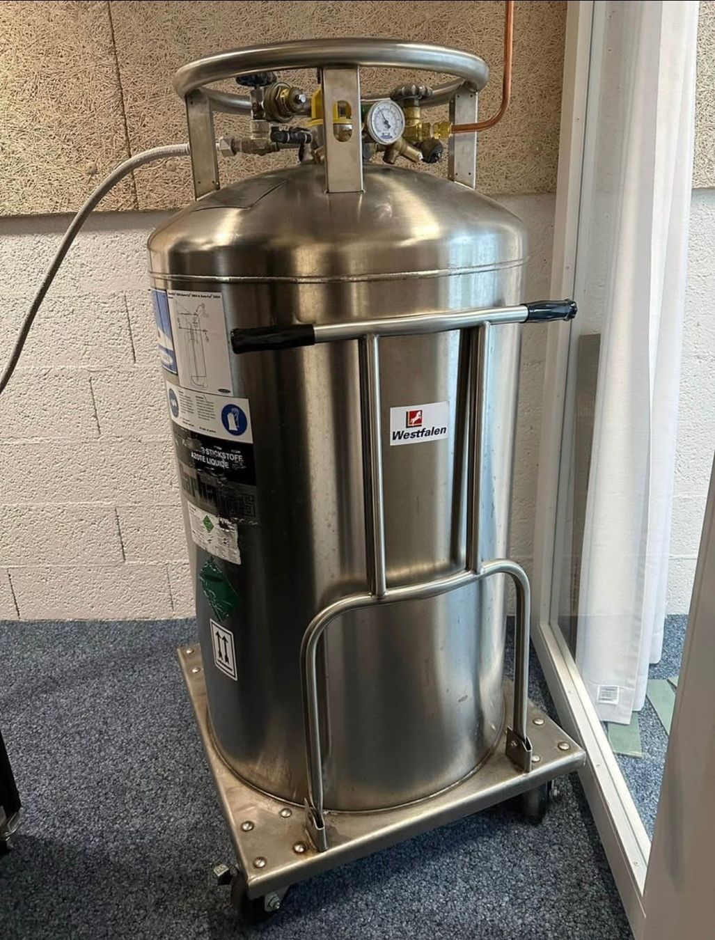 Appareils médicaux: Machine de Cryothérapie corps entier – D'occasion à Villargiroud par Nooji100 2