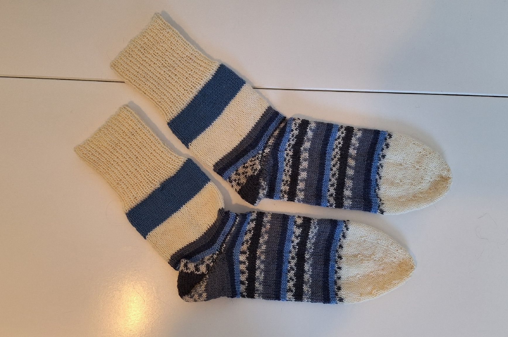 Socken: Warme Wollsocken, Handgestrickt, Grösse 41 – Neu (gemäss Beschreibung) aus Lützelflüh-Goldb von bli_f2v9 2