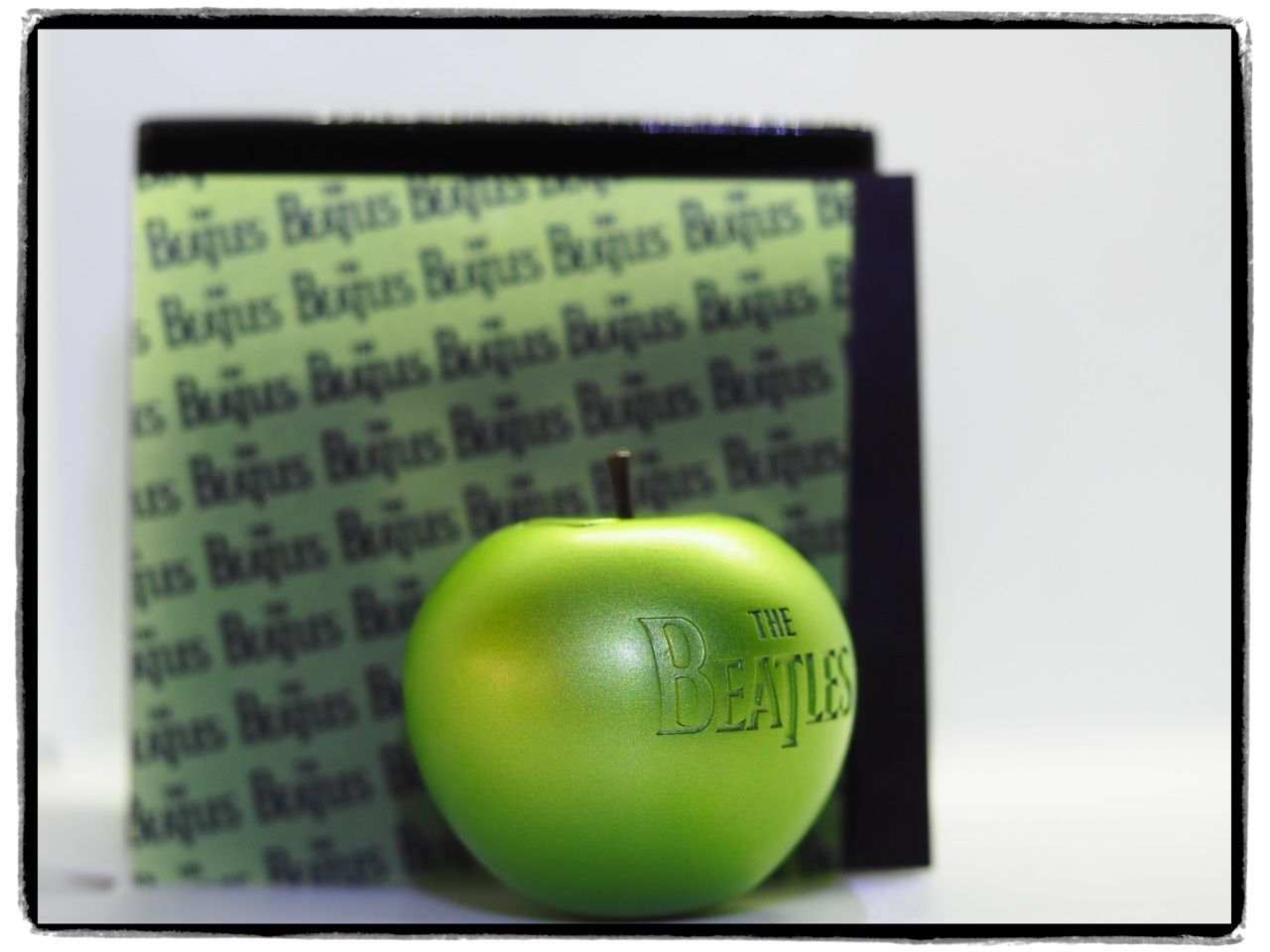 Vinyles: BEATLES USB – D'occasion à Lausanne par Leag 8