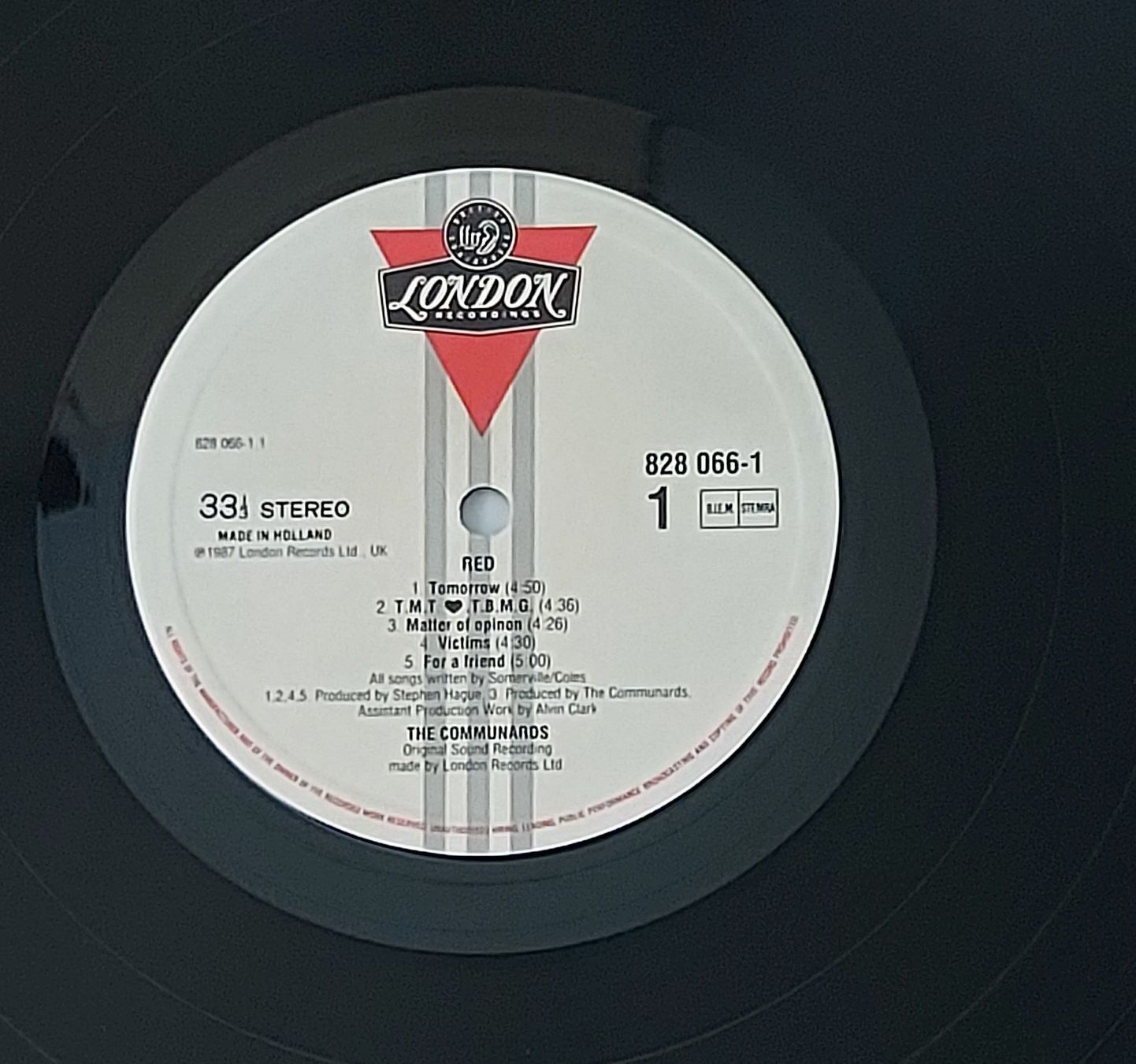 Schallplatten: LP - COMMUNARDS - RED – Gebraucht aus Steckborn von Quo7 1