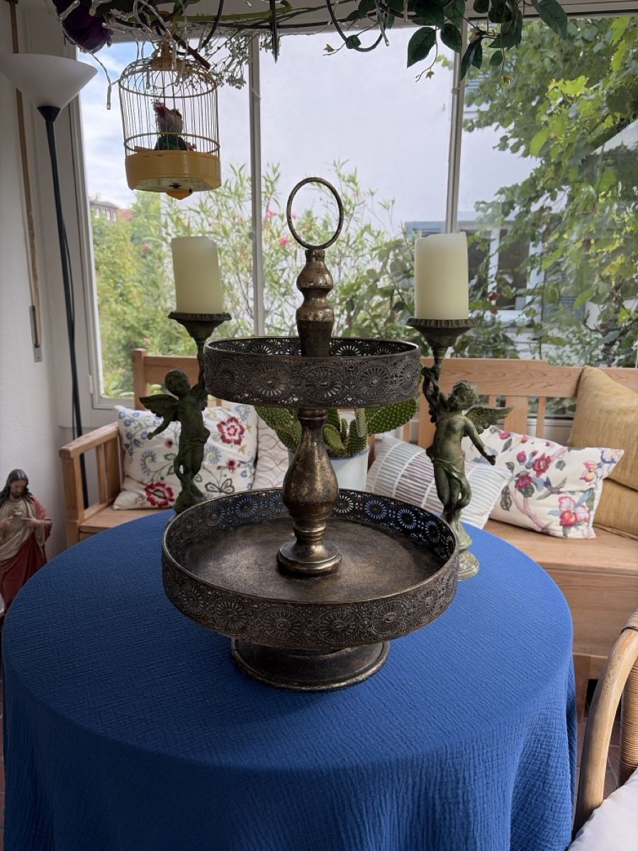 Alle Dekorationen: Etagen-Etageren Tablett Messing Optik Retro – Gebraucht aus basel von Zofy 2